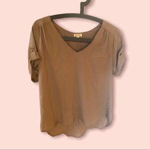 💙 NWT LILY WHITE TOP BLOUSE